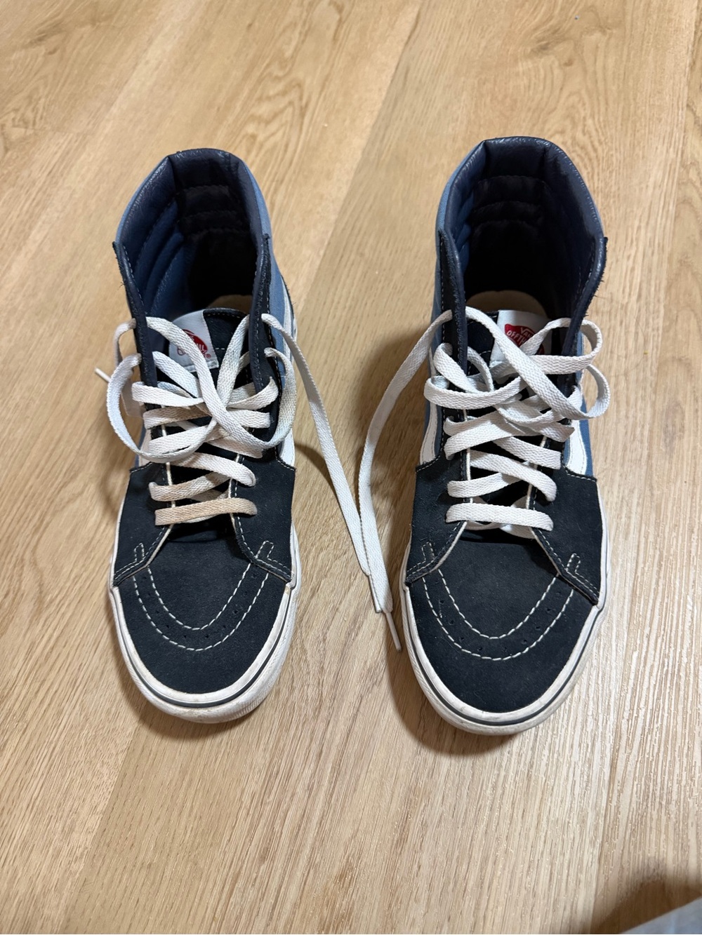 Woman’s vans high tops